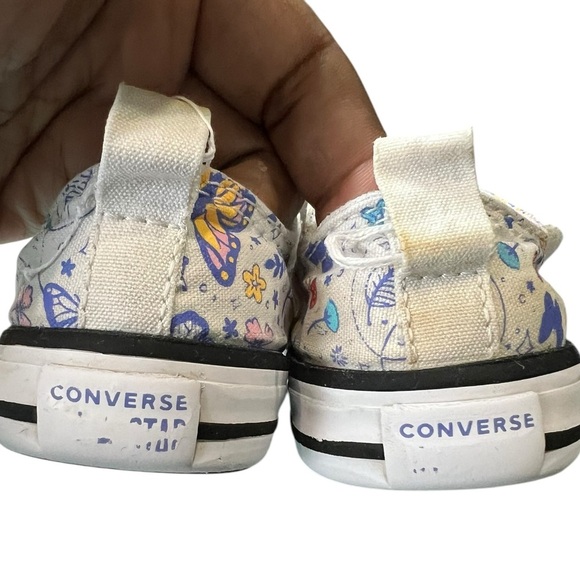 Converse Infant Girls Butterfly Easy-On Chuck Taylor All Star Sneakers - Size 5 - Picture 7 of 9